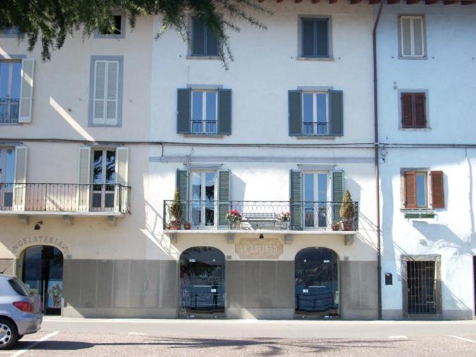 Miralago Casa Vacanze Riva di Solto Phòng bức ảnh